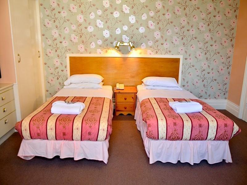 Russell Hotel 로열턴브리지웰즈 외부 사진