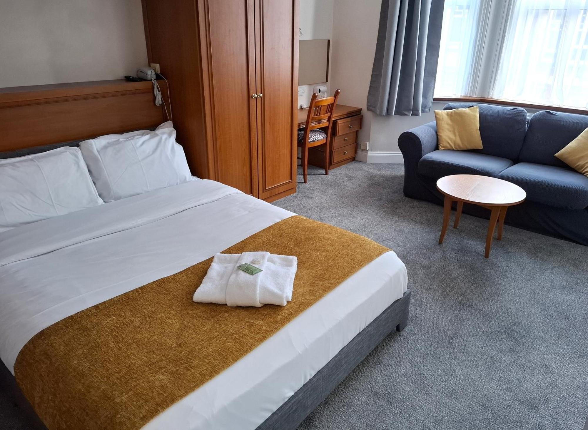 Russell Hotel 로열턴브리지웰즈 외부 사진