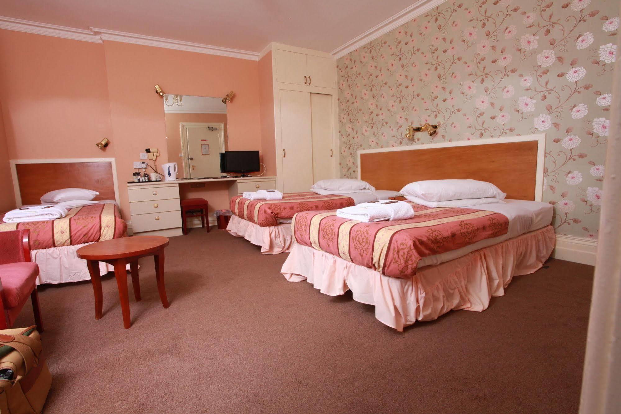 Russell Hotel 로열턴브리지웰즈 외부 사진